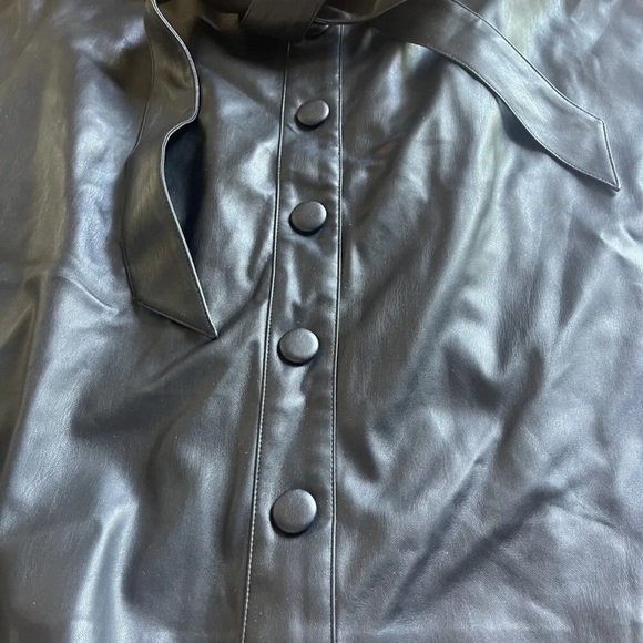 Eloquii Faux Leather Size 22 Button Up Tie Waist Mini Skirt - Picture 2 of 5